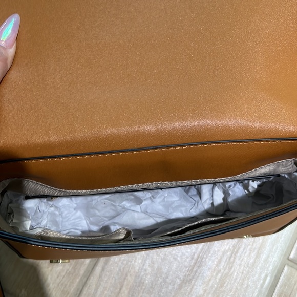 New bag - Picture 3 of 3